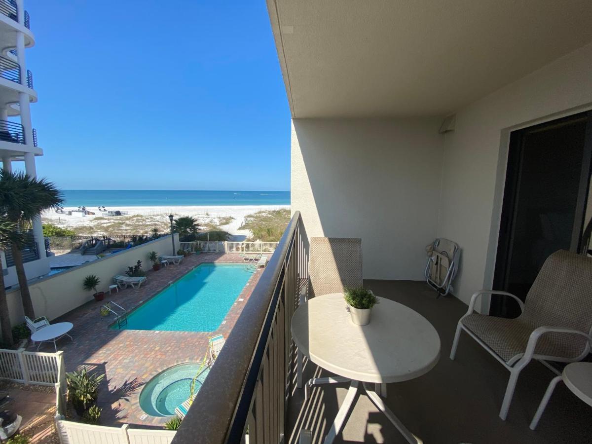 Vistas On The Gulf By Liberte' Aparthotel St. Pete Beach Exterior photo